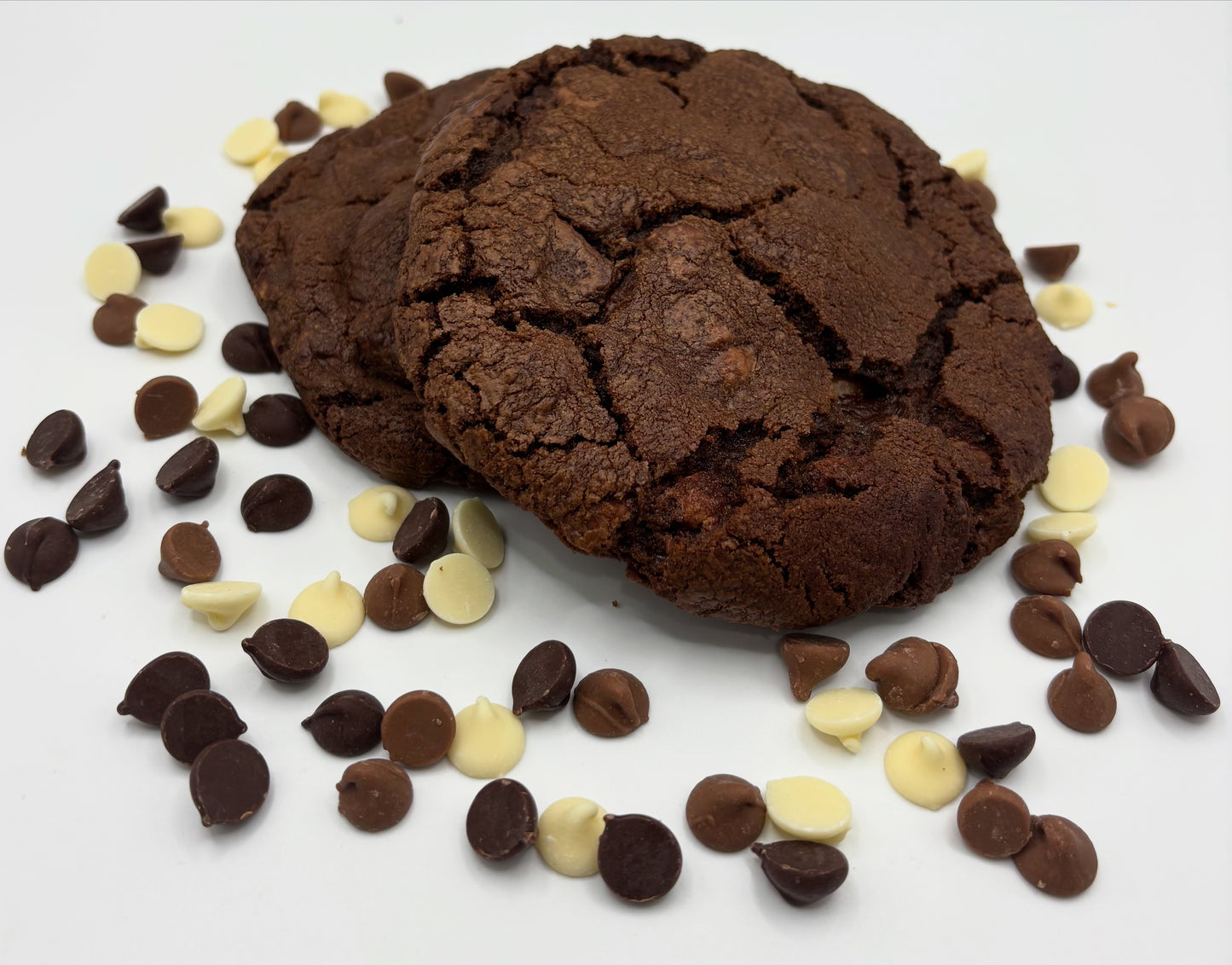 Triple choc chip (Dark, milk & white chocolate)