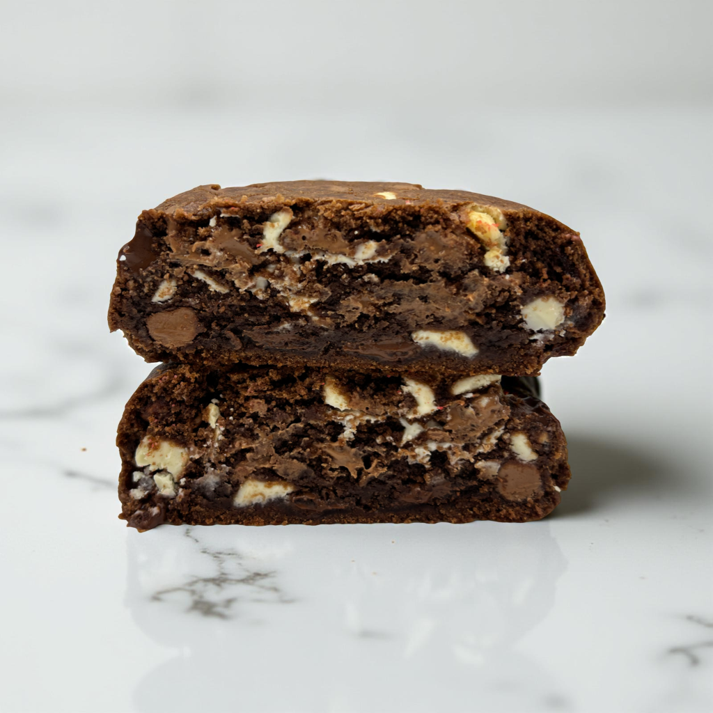 Triple choc chip (Dark, milk & white chocolate)